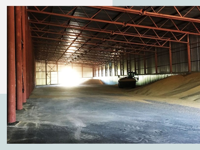 Строительство зернохранилищ в Гусе-Хрустальном