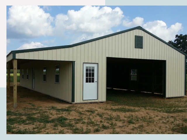 Строительство конюшен в Гусе-Хрустальном