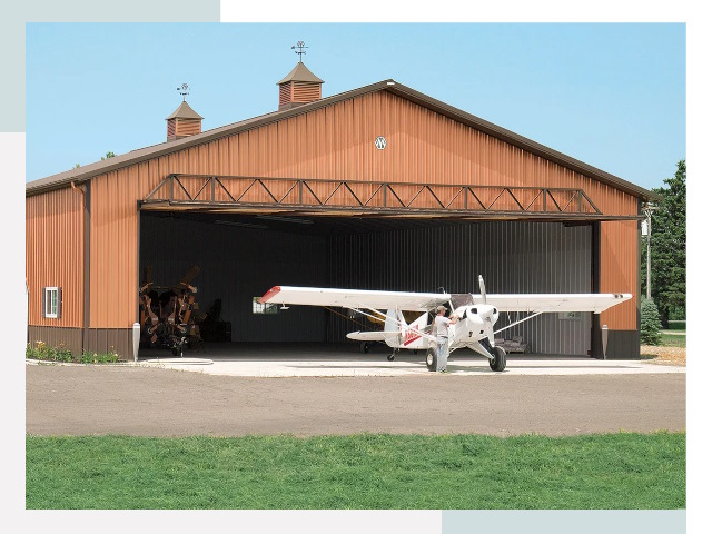 Ангары для самолетов в Гусе-Хрустальном