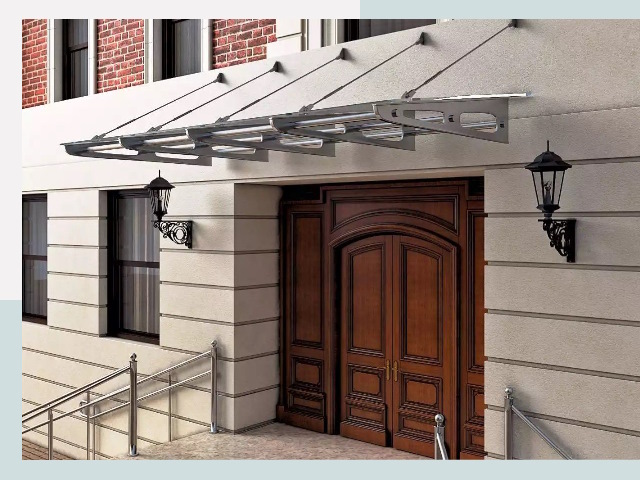 Металлические козырьки от 642 руб. в Гусе-Хрустальном